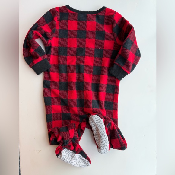 5/$10 | Buffalo Red and Black PJ ❤️🖤🤍 - Picture 4 of 6